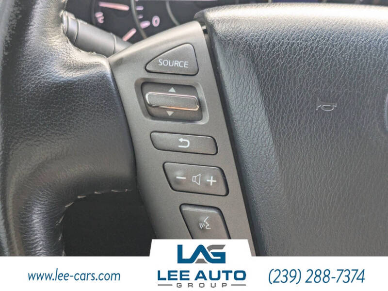 2017 Nissan Armada SL