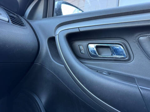 2013 Ford Taurus SEL