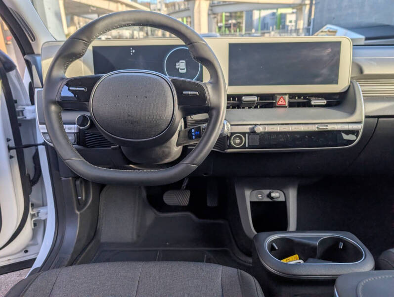 2024 Hyundai Ioniq 5 SEL