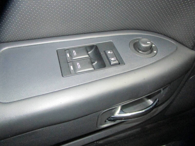 2013 Dodge Challenger SXT