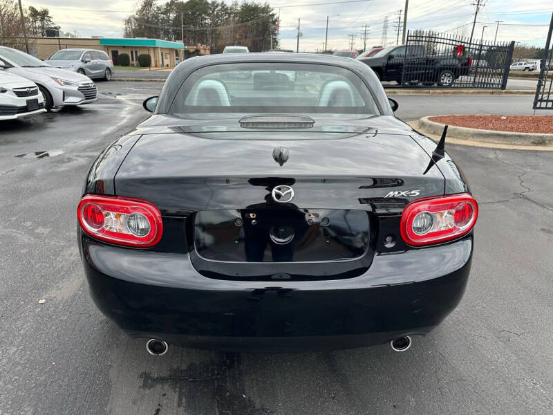 2012 Mazda MX-5 Miata Grand Touring Hard Top photo 6