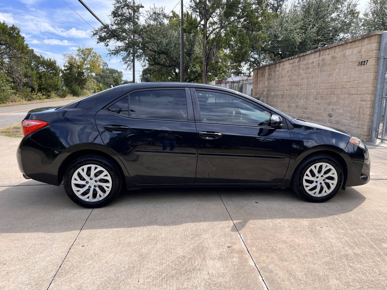 Used Car 2018 Toyota Corolla  Le 4dr Sedan For Sale Under $15,000 In Austin, Texas