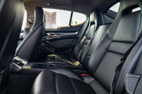 2013 Porsche Panamera 4