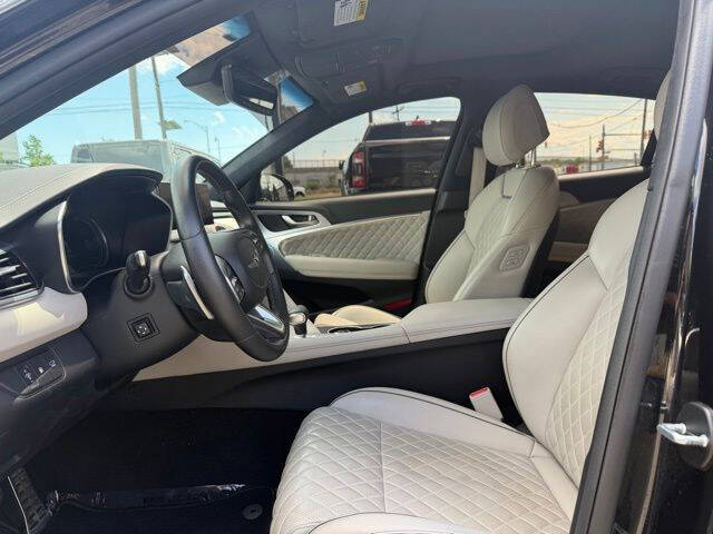 2023 Genesis G70