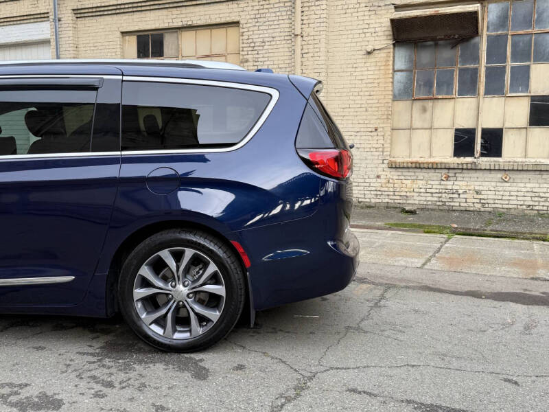 2017 Chrysler Pacifica Limited