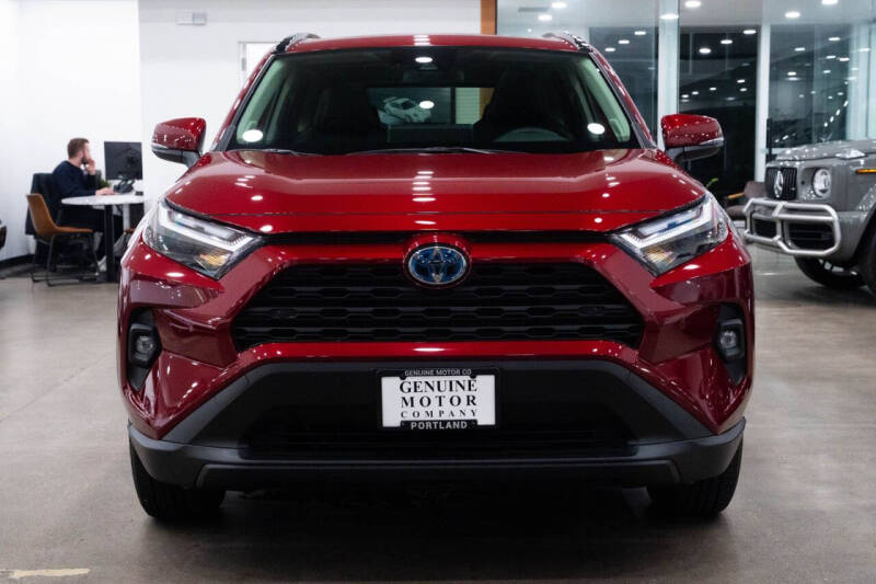 2023 Toyota RAV4 Hybrid XLE Premium