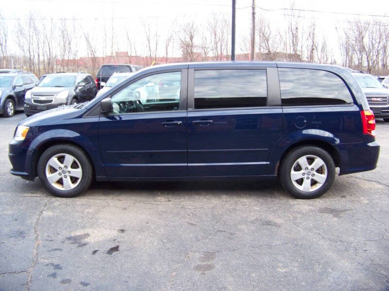 2013 Dodge Grand Caravan for sale at C and L Auto Sales Inc. in Decatur IL