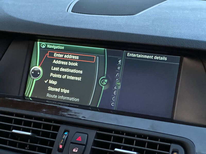 2011 BMW 5 Series 550i xDrive