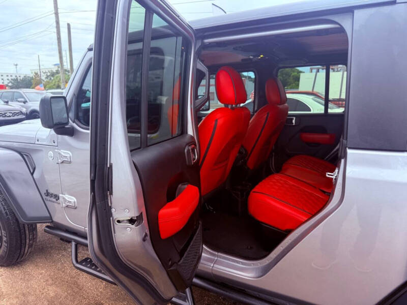 2020 Jeep Gladiator Sport