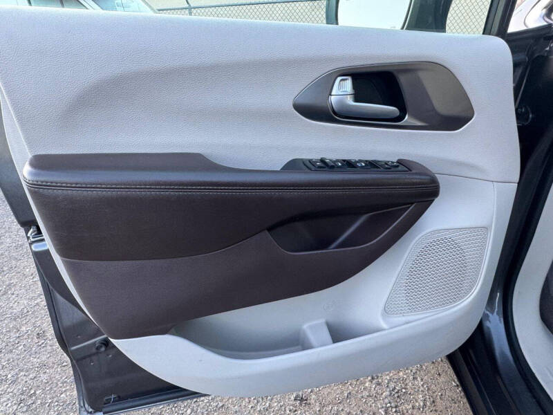 2018 Chrysler Pacifica Touring L