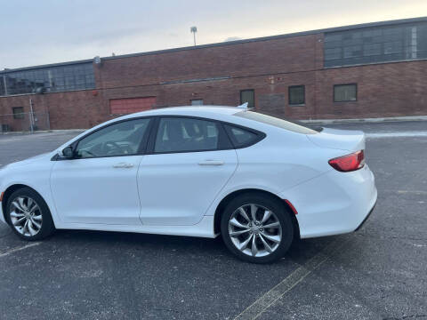 2016 Chrysler 200 S