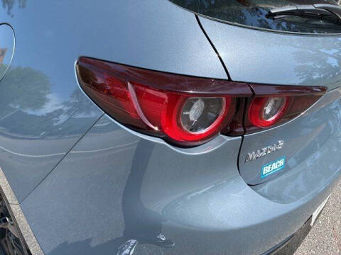 2022 Mazda Mazda3 Hatchback Carbon Edition
