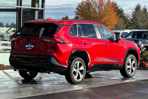 2024 Toyota RAV4 Prime SE