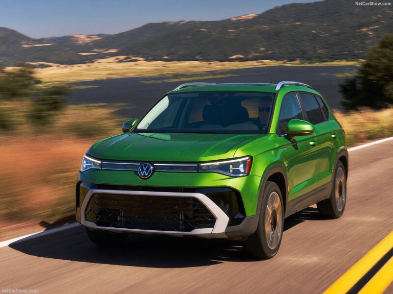 2025 Volkswagen Taos SEL 4Motion