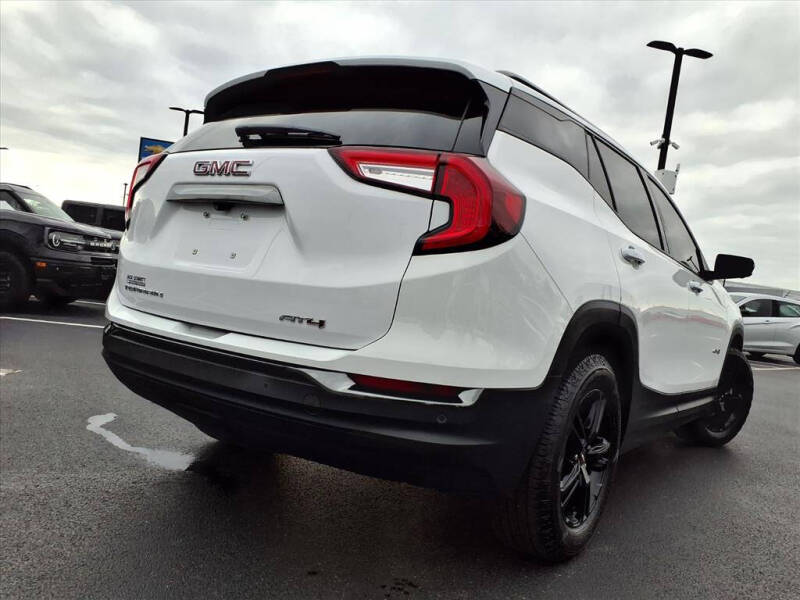 2024 GMC Terrain AT4