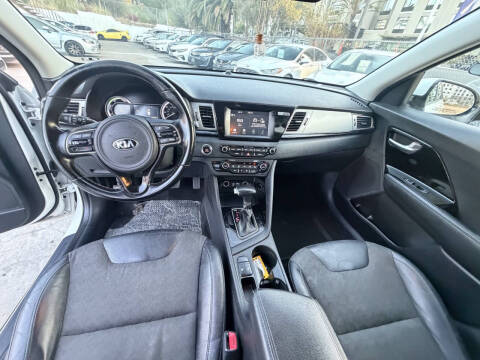 2017 Kia Niro EX