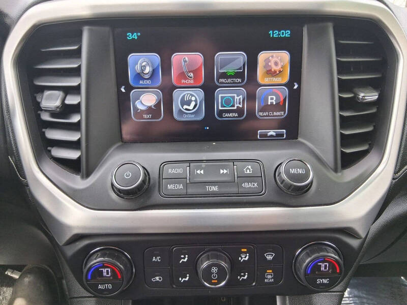 2017 GMC Acadia SLE-2
