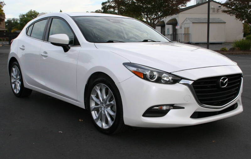 2018 Mazda MAZDA3 Touring