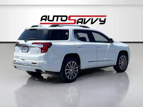 2023 GMC Acadia Denali