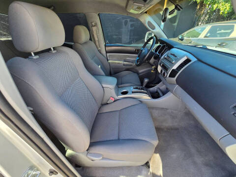 2005 Toyota Tacoma PreRunner V6