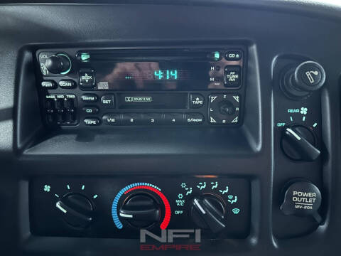 2002 Dodge Ram Van 1500