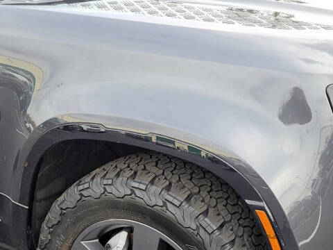 2023 Land Rover Defender 130 X-Dynamic SE