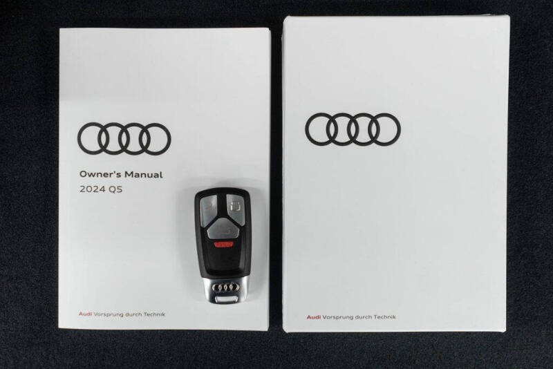 2024 Audi Q5 e quattro S line Premium 55 TFSI