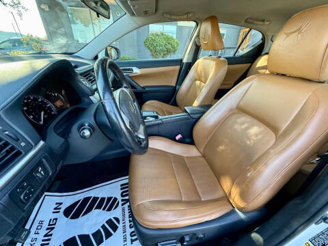 2012 Lexus CT 200h