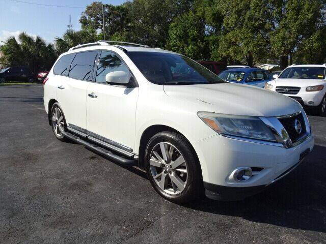 2015 Nissan Pathfinder for sale at DONNY MILLS AUTO SALES in Largo FL