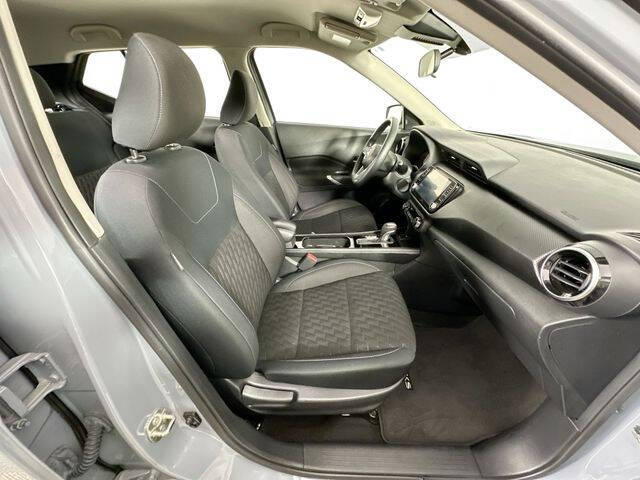 2022 Nissan Kicks SV