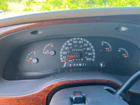 2003 Ford E-Series E-350 SD