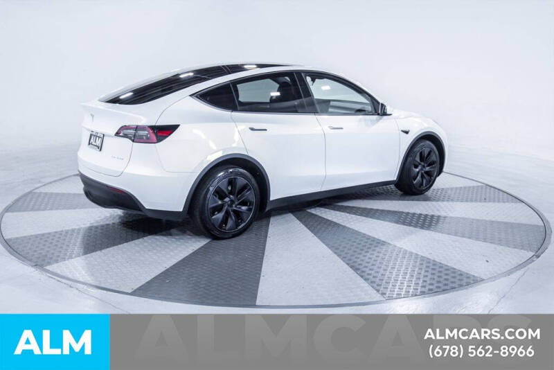 2025 Tesla Model Y Long Range