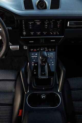 2020 Porsche Cayenne Turbo Coupe