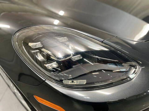 2018 Porsche Panamera 4