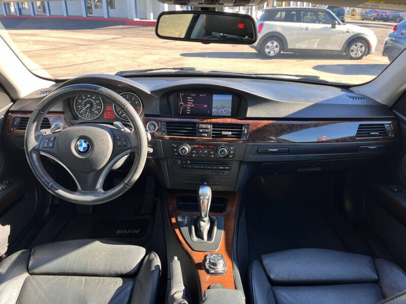 2010 BMW 3 Series 328i photo 13