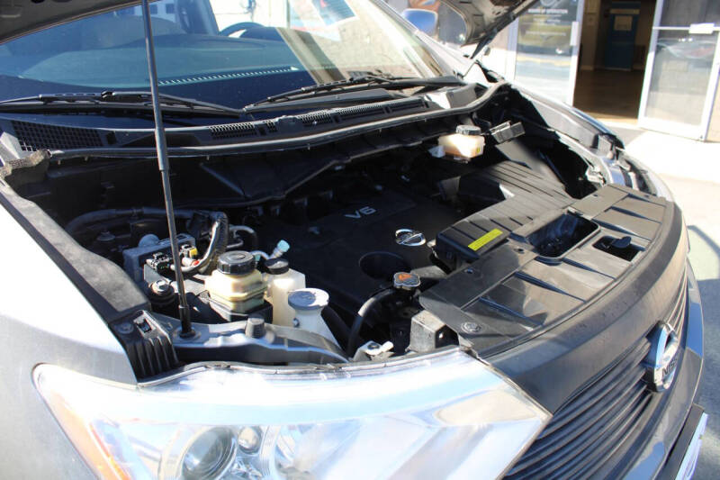 2015 Nissan Quest