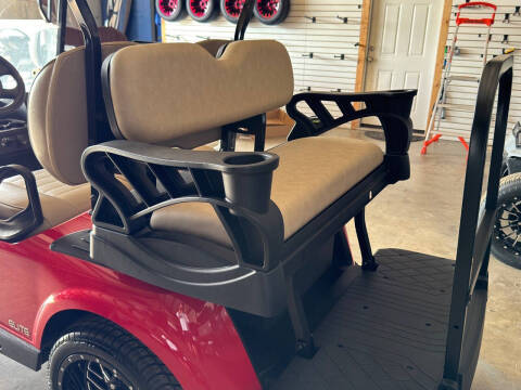 2024 E-Z-GO RXV ELiTE