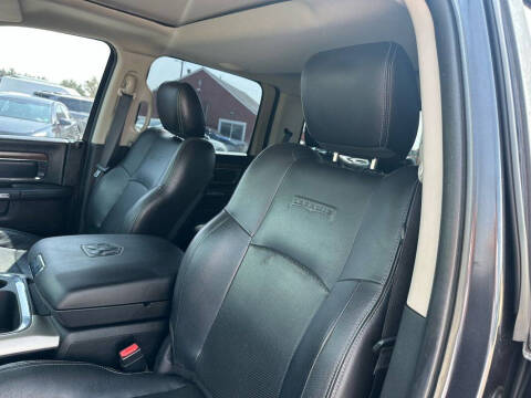 2016 RAM 1500 Laramie