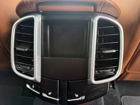 2016 Porsche Cayenne