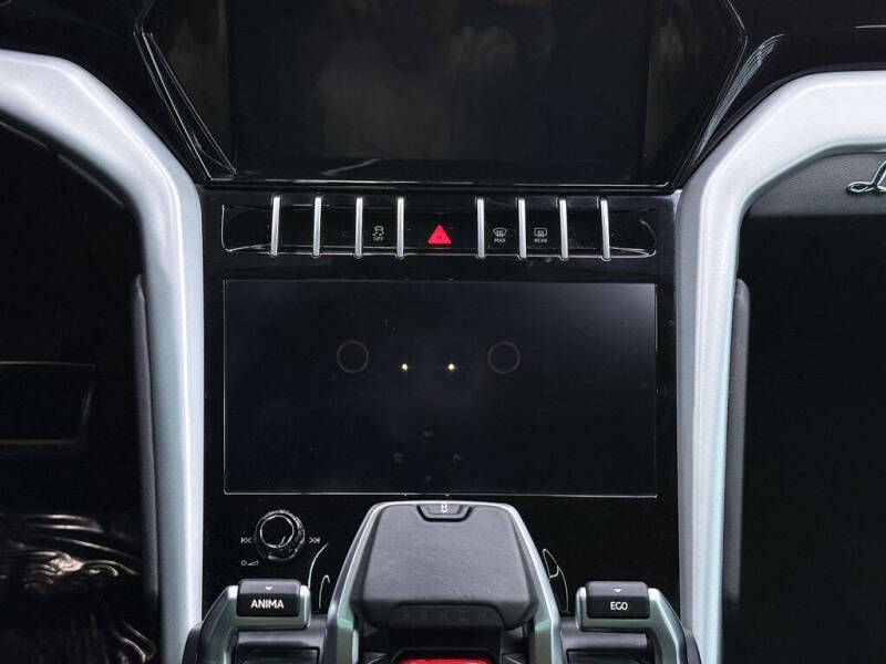 2022 Lamborghini Urus
