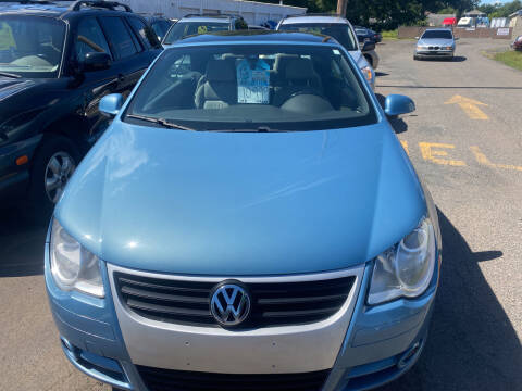 2007 Volkswagen Eos for sale at Whiting Motors in Plainville CT