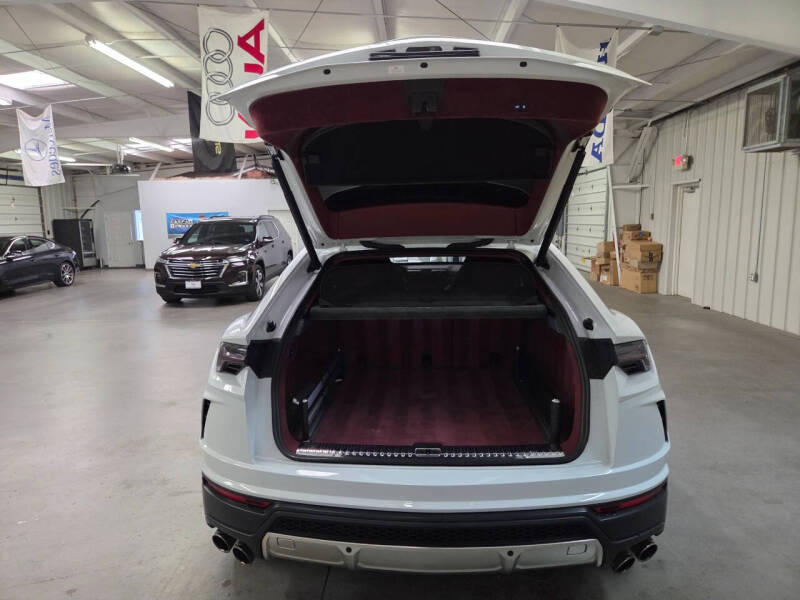 2020 Lamborghini Urus