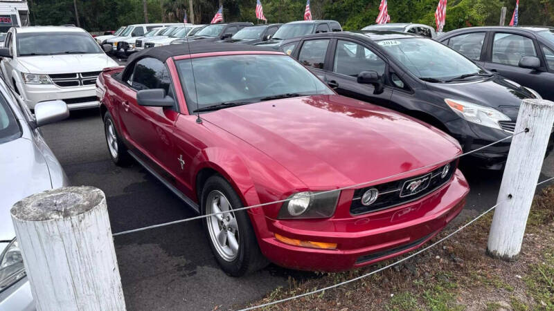 2008 Ford Mustang Premium photo 23