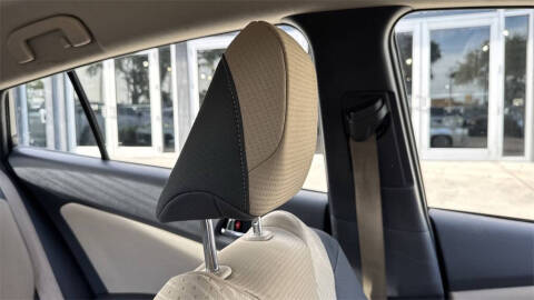 2016 Toyota Prius Two