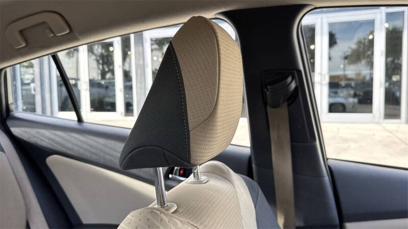 2016 Toyota Prius Two