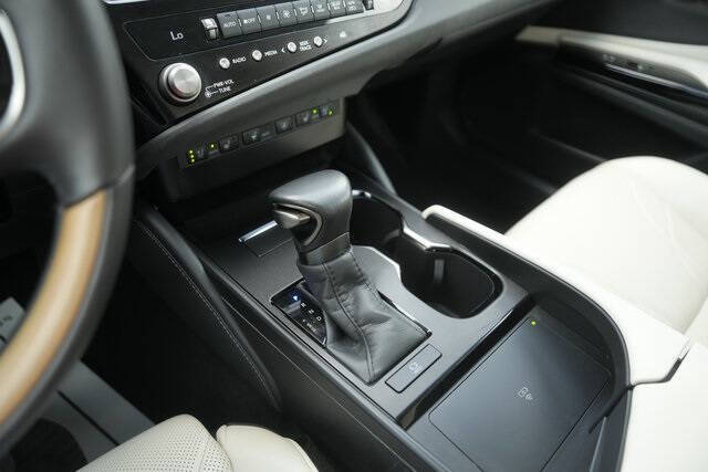 2024 Lexus ES 350 Ultra Luxury