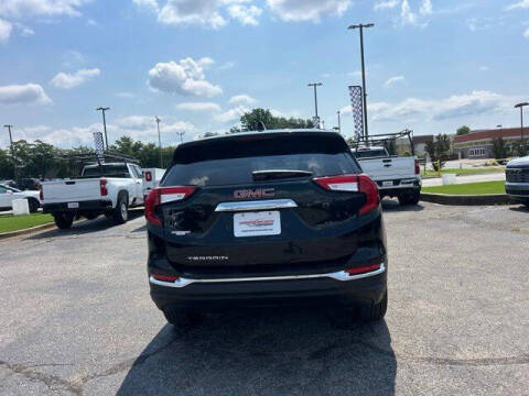 2024 GMC Terrain SLT