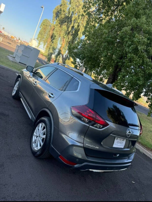 2020 Nissan Rogue SV