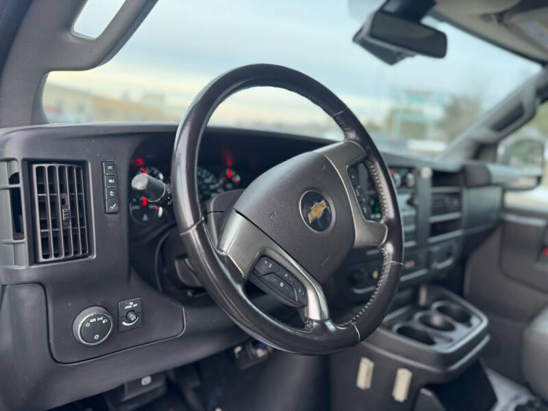 2019 Chevrolet Express 2500