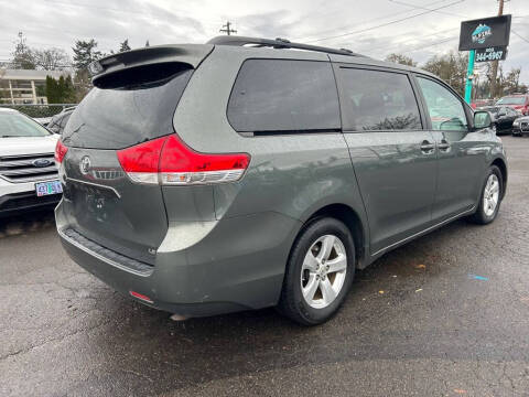 2014 Toyota Sienna